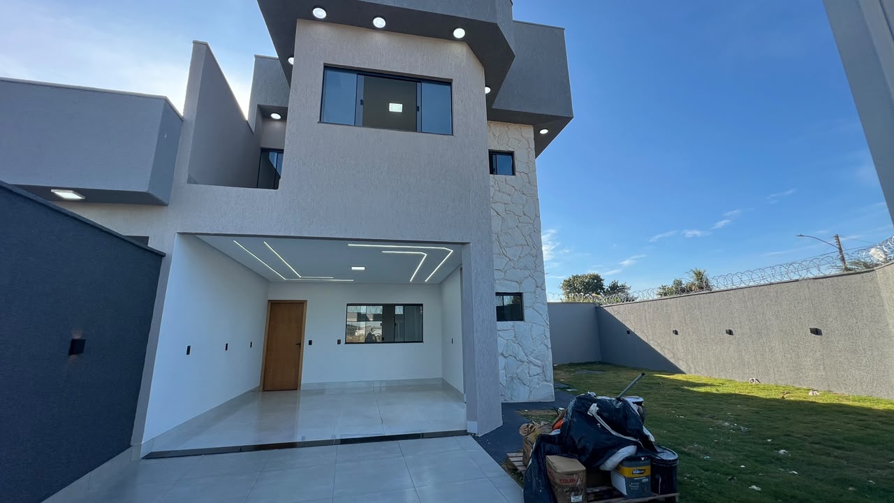 SOBRADO NA VILA OLIVEIRA EM APARECIDA