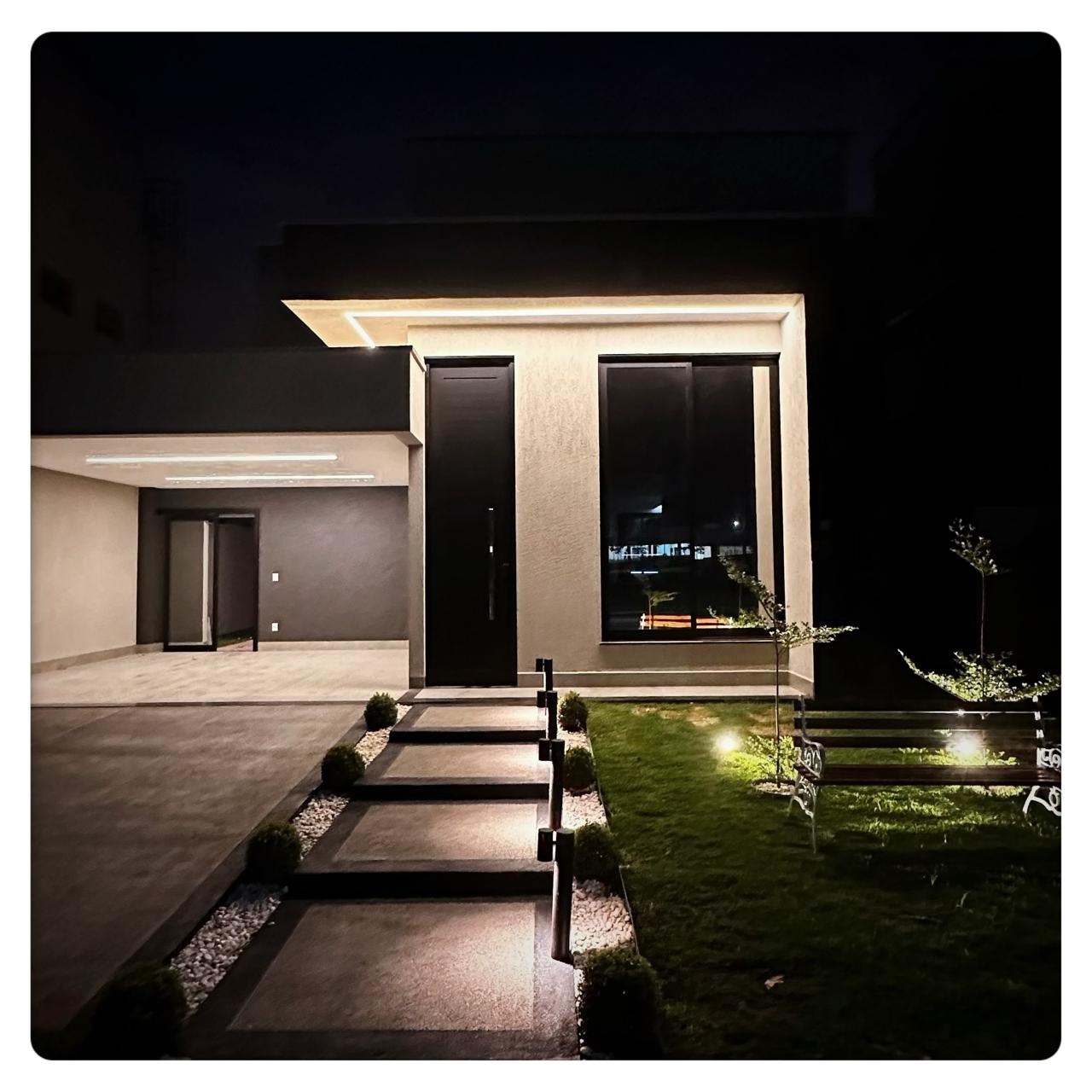 Casa térrea  c/ 3 suítes no Parqville Jacarandá