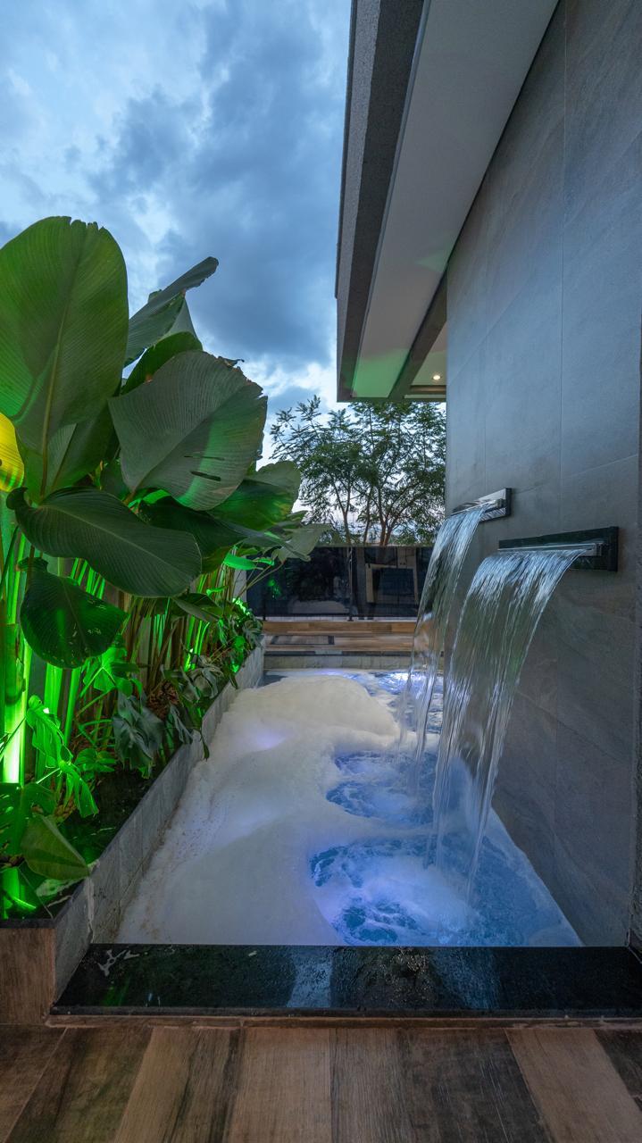 Casa de Alto Padrão -  CONDOMÍNIO PARQVILLE JACARANDÁ EM APARECIDA DE GOIÂNIA 