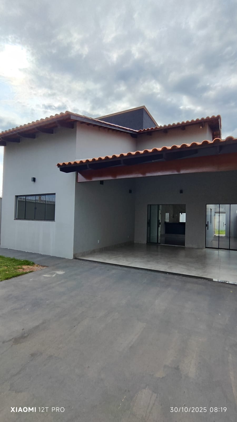 CASA NOVA 3Q COM SUÍTE PROXIMO AO CENTRO DE APARECIDA