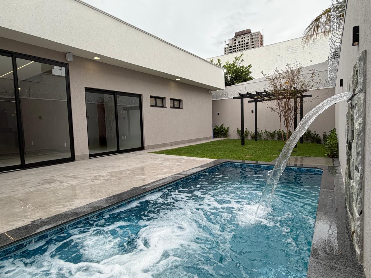 Casa no Jardim Atlântico -  4 suítes plenas 